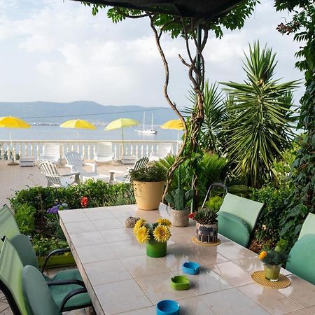 Villa Fjaba - By The Sea - With The Big Terraces & Great Sea View Трогир Екстериор снимка