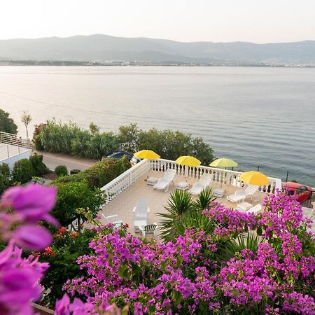 Villa Fjaba - By The Sea - With The Big Terraces & Great Sea View Трогир Екстериор снимка