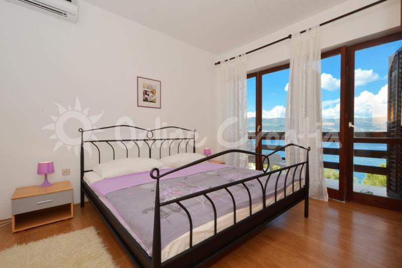 Villa Fjaba - By The Sea - With The Big Terraces & Great Sea View Трогир Екстериор снимка