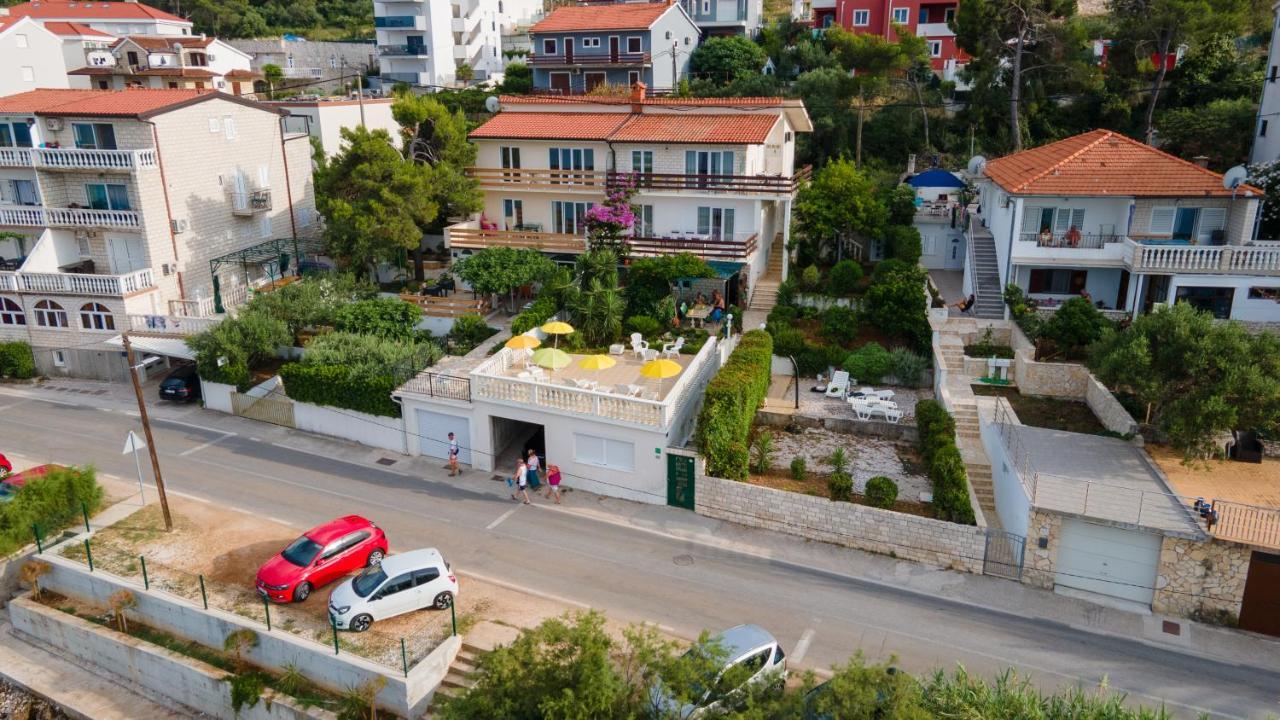 Villa Fjaba - By The Sea - With The Big Terraces & Great Sea View Трогир Екстериор снимка