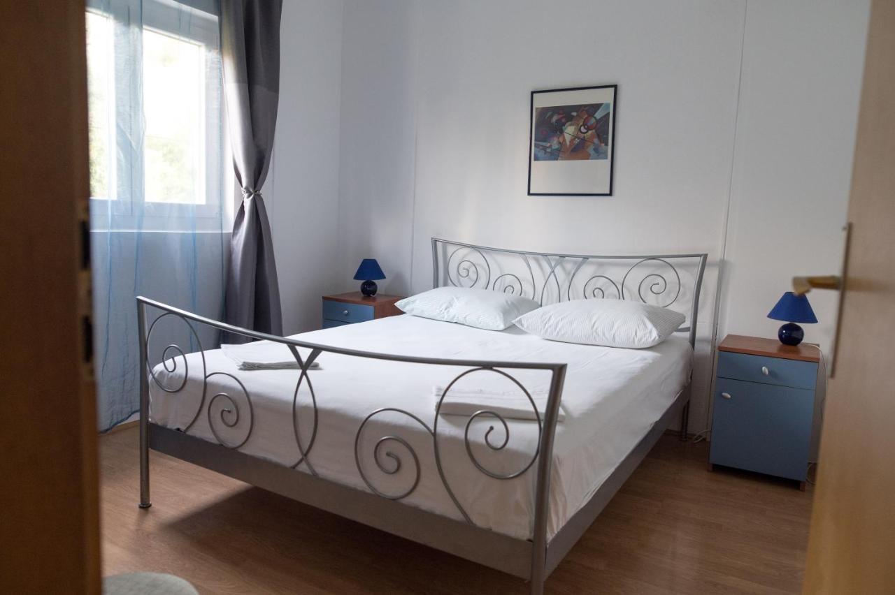 Villa Fjaba - By The Sea - With The Big Terraces & Great Sea View Трогир Екстериор снимка