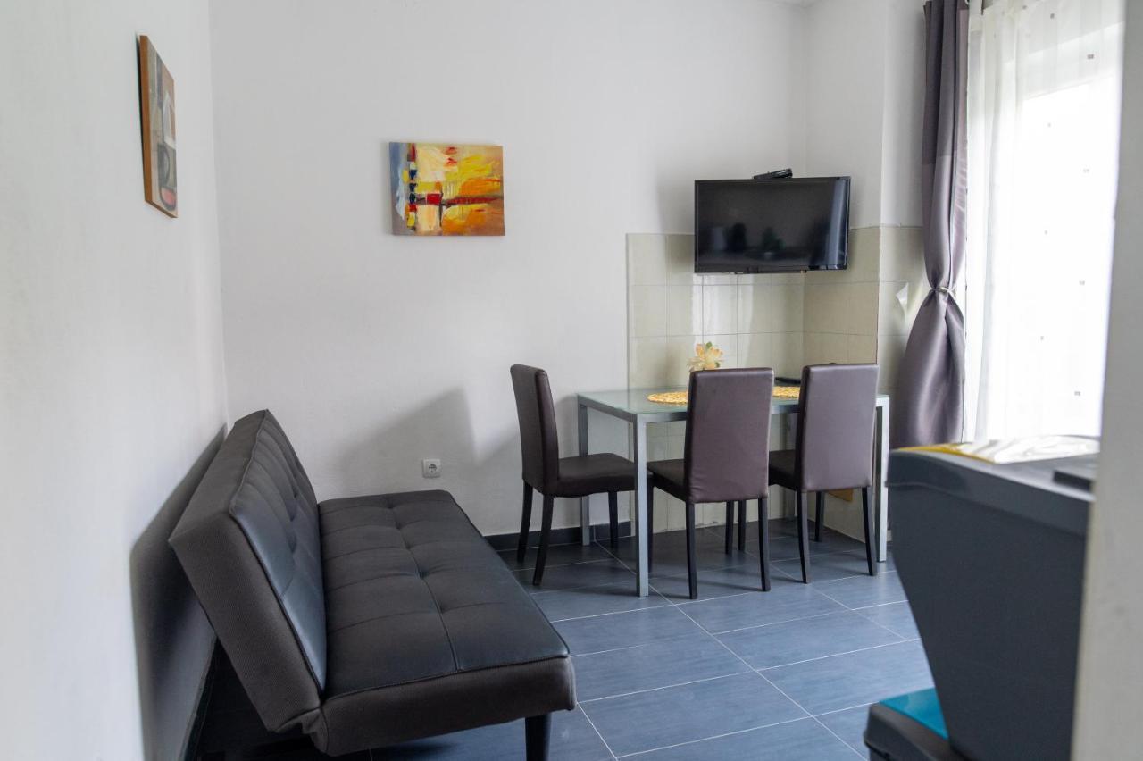Villa Fjaba - By The Sea - With The Big Terraces & Great Sea View Трогир Екстериор снимка