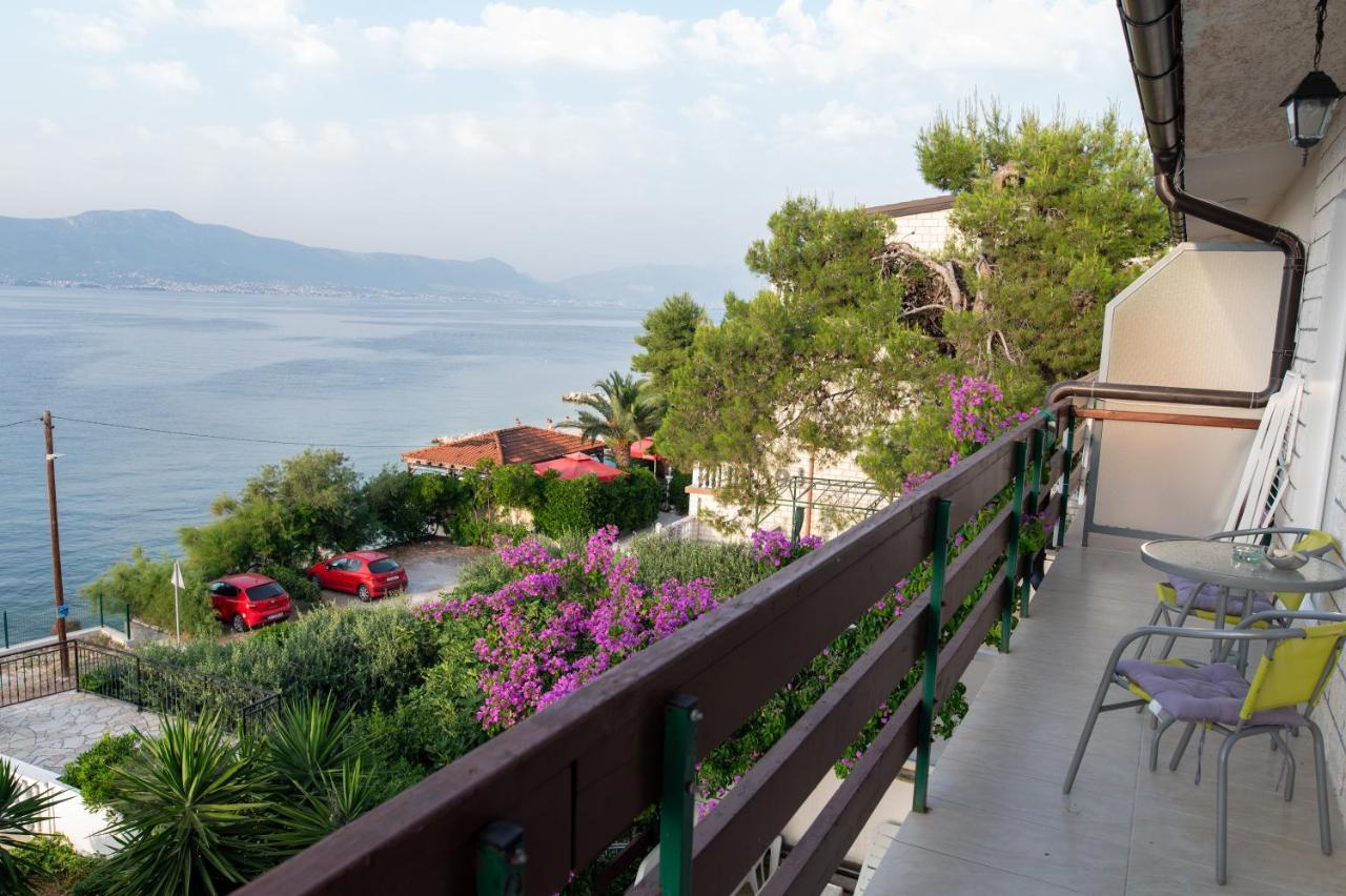 Villa Fjaba - By The Sea - With The Big Terraces & Great Sea View Трогир Екстериор снимка