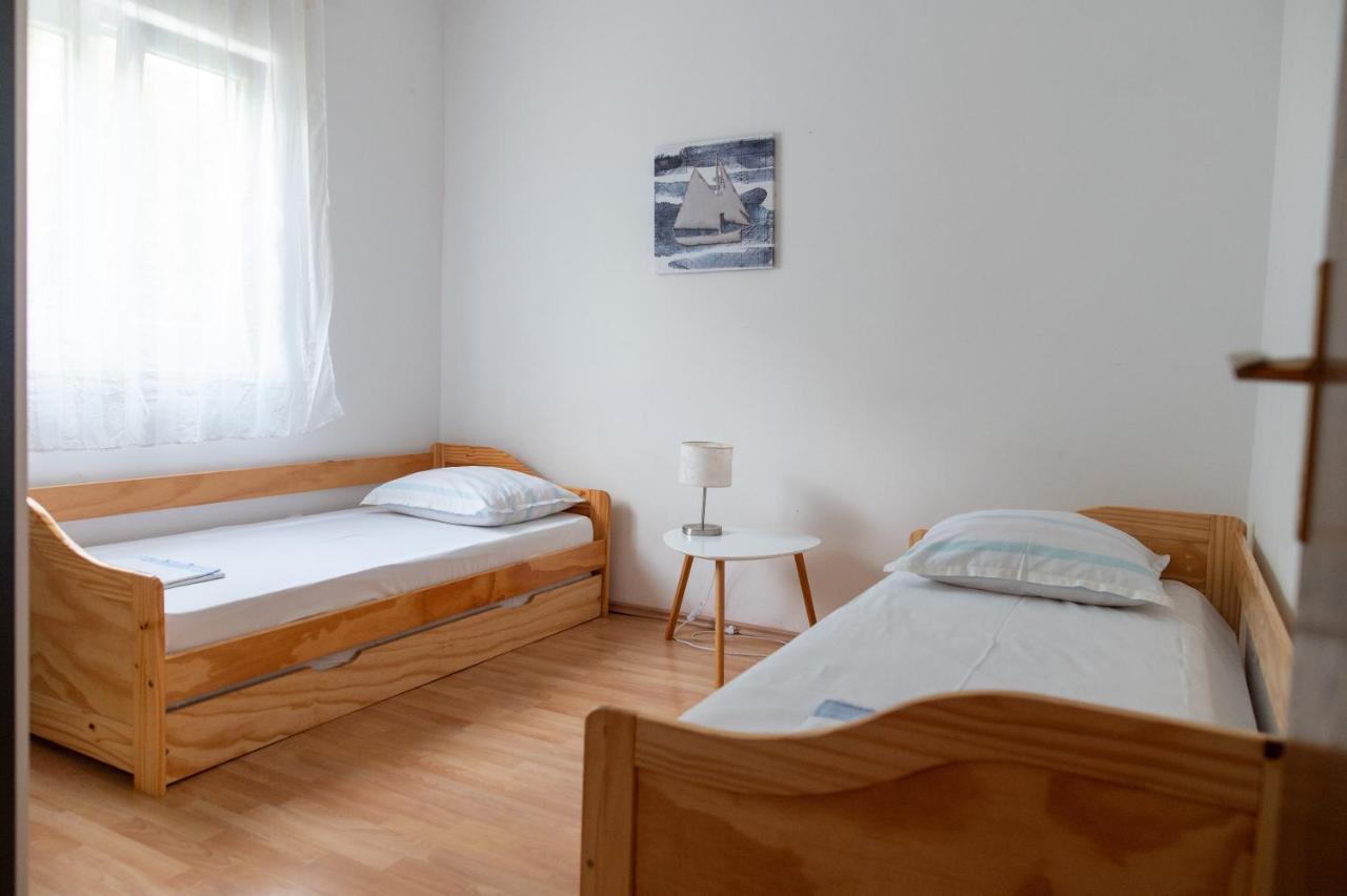 Villa Fjaba - By The Sea - With The Big Terraces & Great Sea View Трогир Екстериор снимка