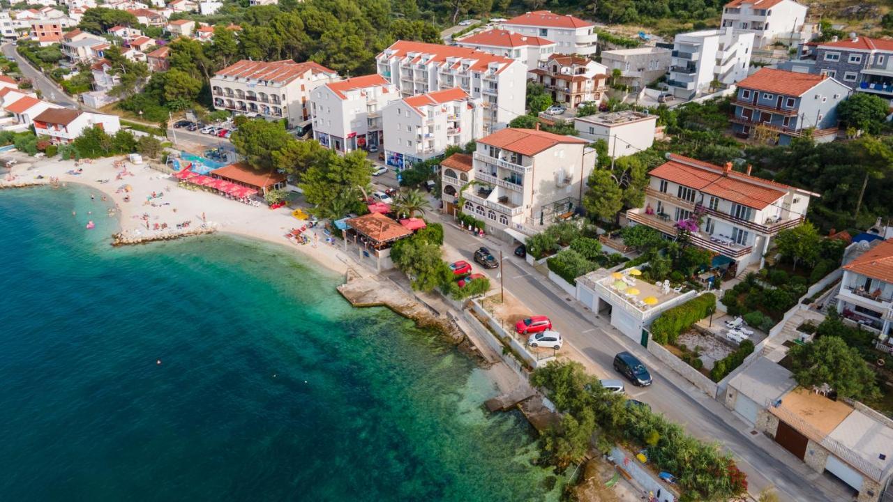Villa Fjaba - By The Sea - With The Big Terraces & Great Sea View Трогир Екстериор снимка